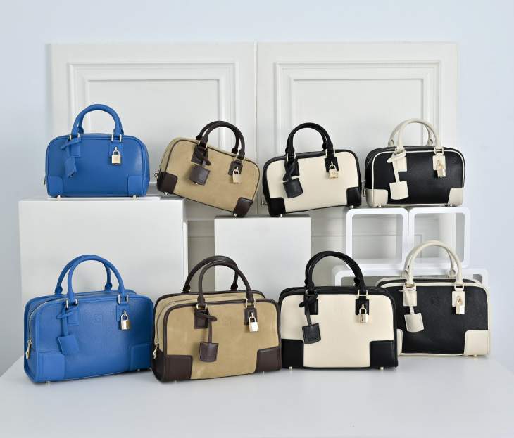 Picture of Loewe Handbags _SKUfw239916441fw